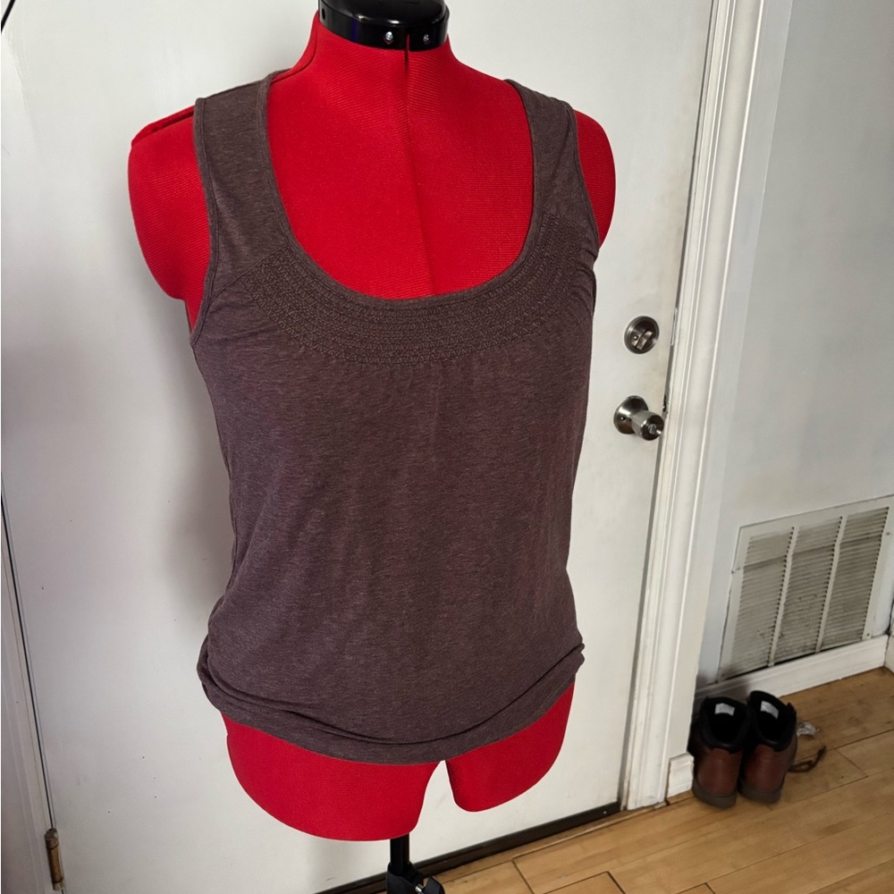 Women’s M Eddie Bauer Dark Purple Sleeveless Tank